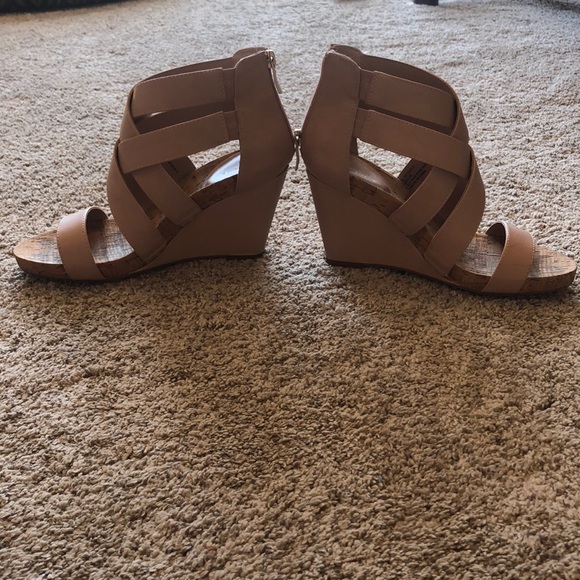 Blush wedges - Picture 2 of 6